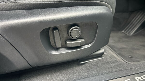 Used Land Rover Range Rover Evoque 2025 for sale - 75649649: Photo 50