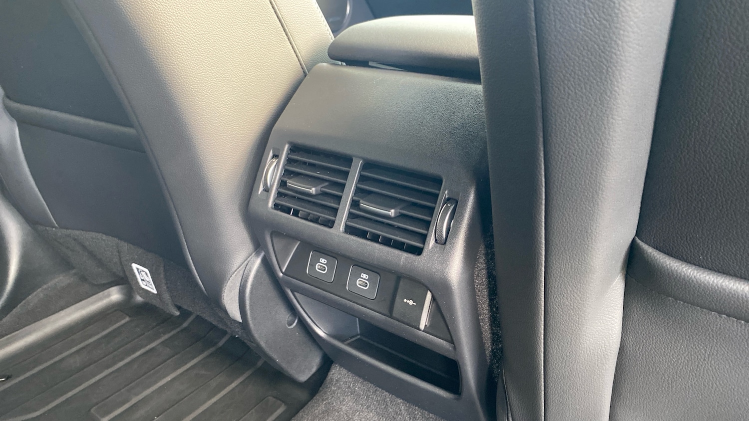 Used Land Rover Discovery Sport 2024 for sale - 76532073: Photo 18