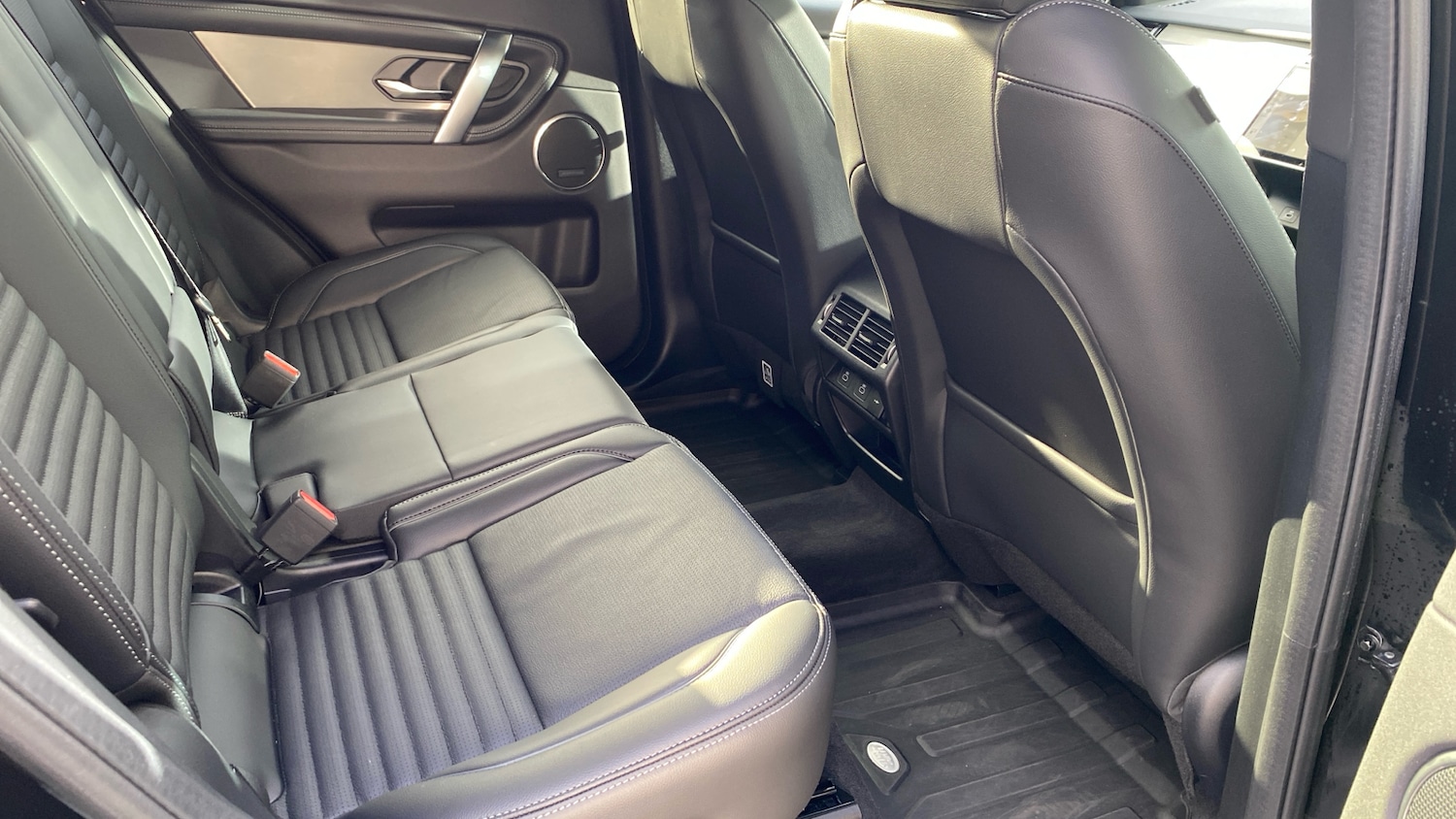 Used Land Rover Discovery Sport 2024 for sale - 76532073: Photo 21