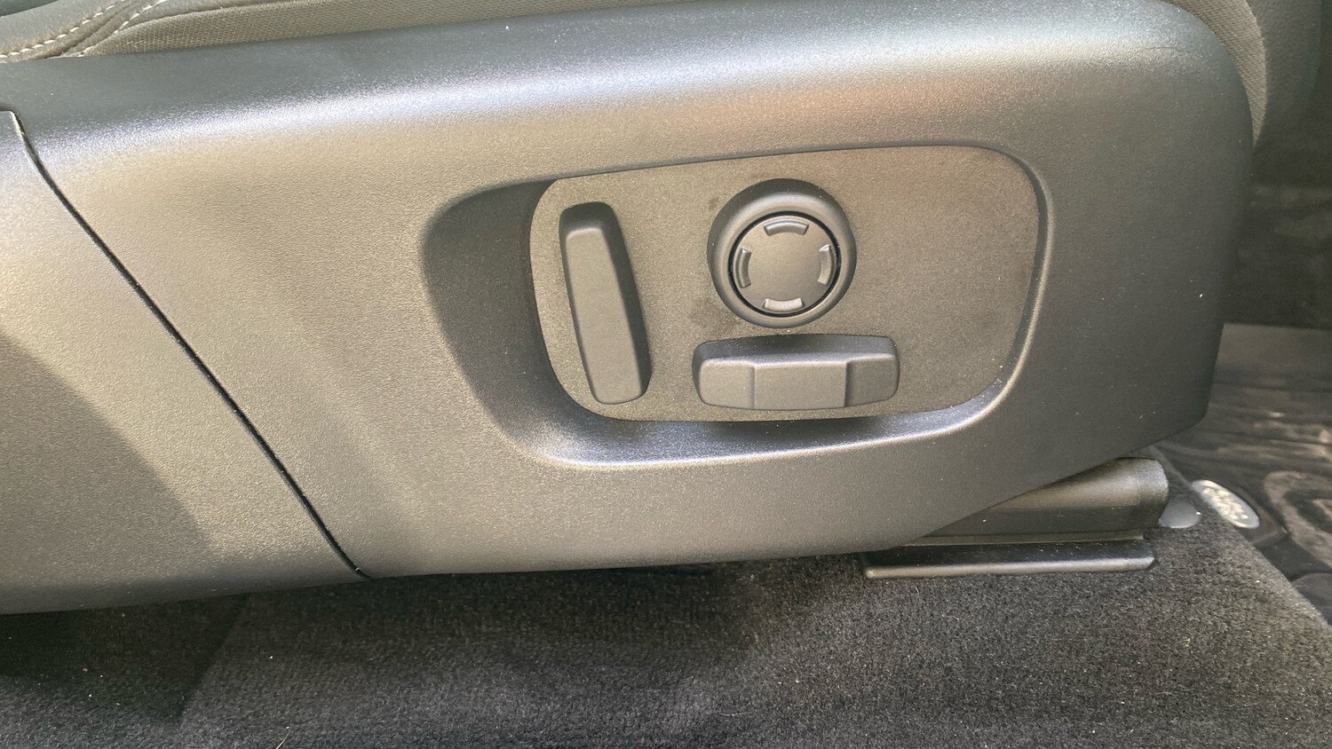 Used Land Rover Discovery Sport 2024 for sale - 76532073: Photo 30