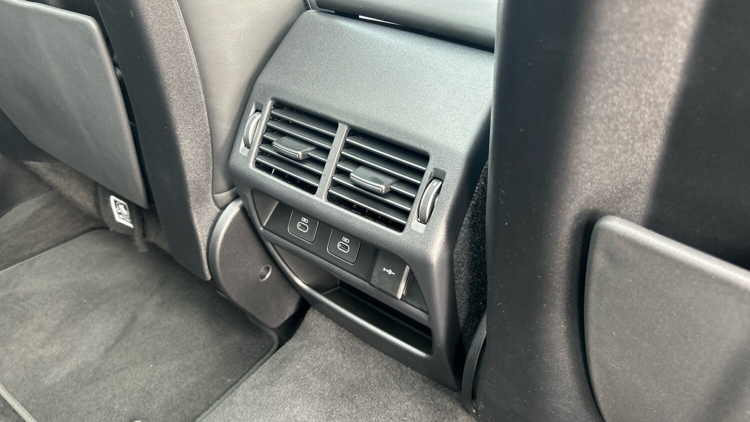 Used Land Rover Discovery Sport 2025 for sale - 76384869: Photo 18