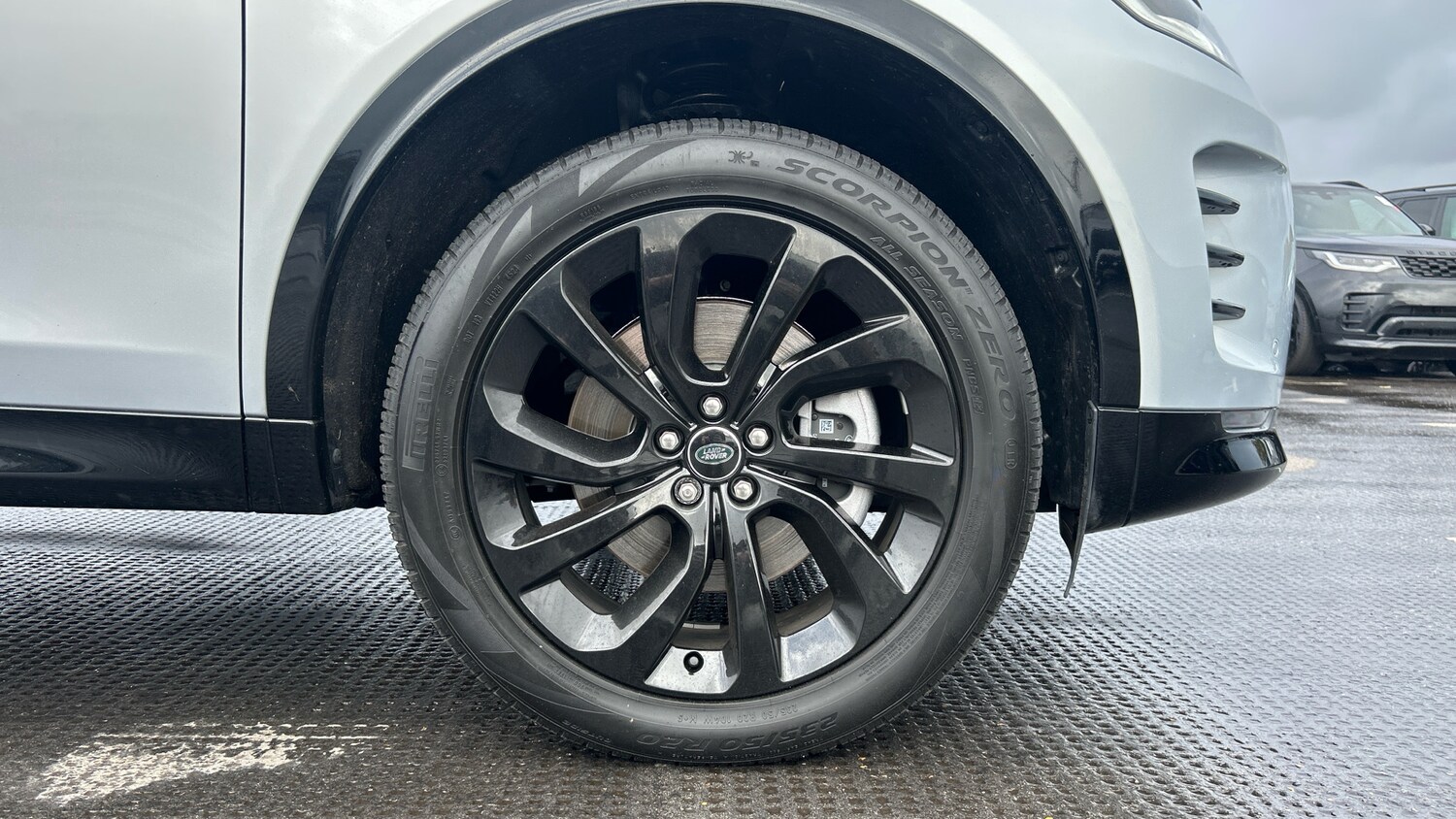 Used Land Rover Discovery Sport 2025 for sale - 76384869: Photo 8