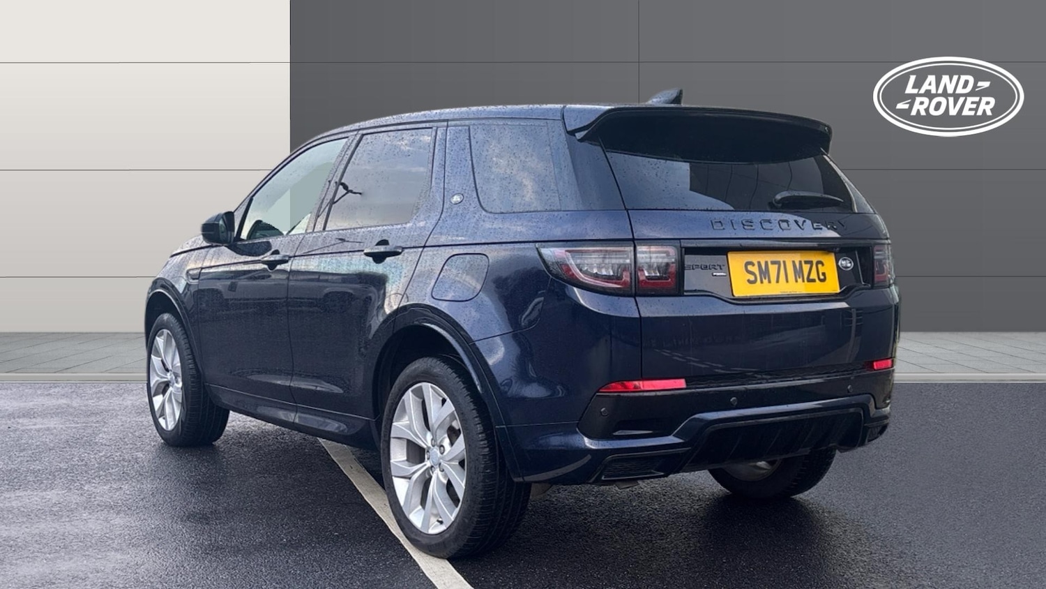 Used Land Rover Discovery Sport 2022 for sale - 77381496: Photo 2