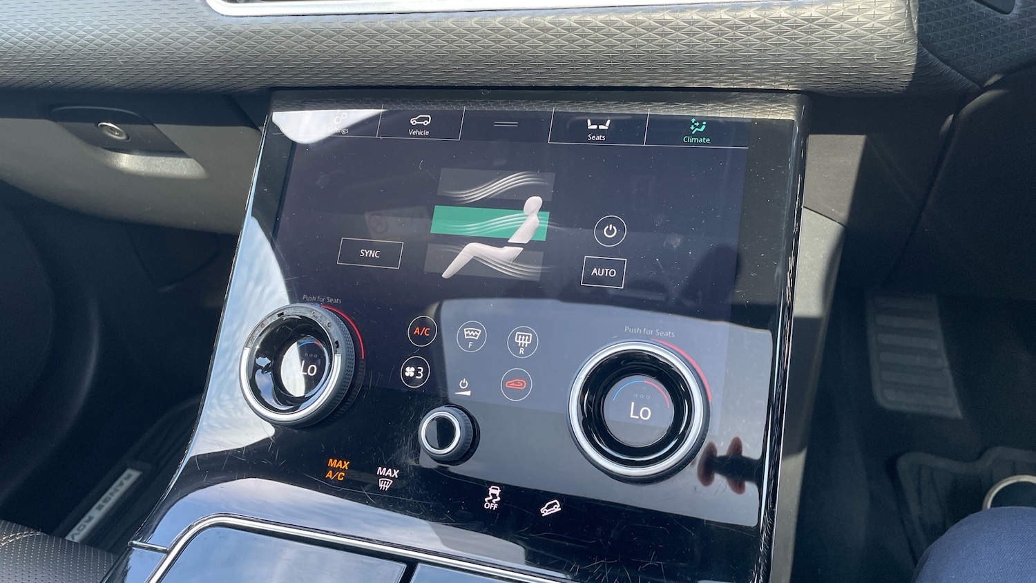 Used Land Rover Range Rover Velar 2020 for sale - 76494422: Photo 32