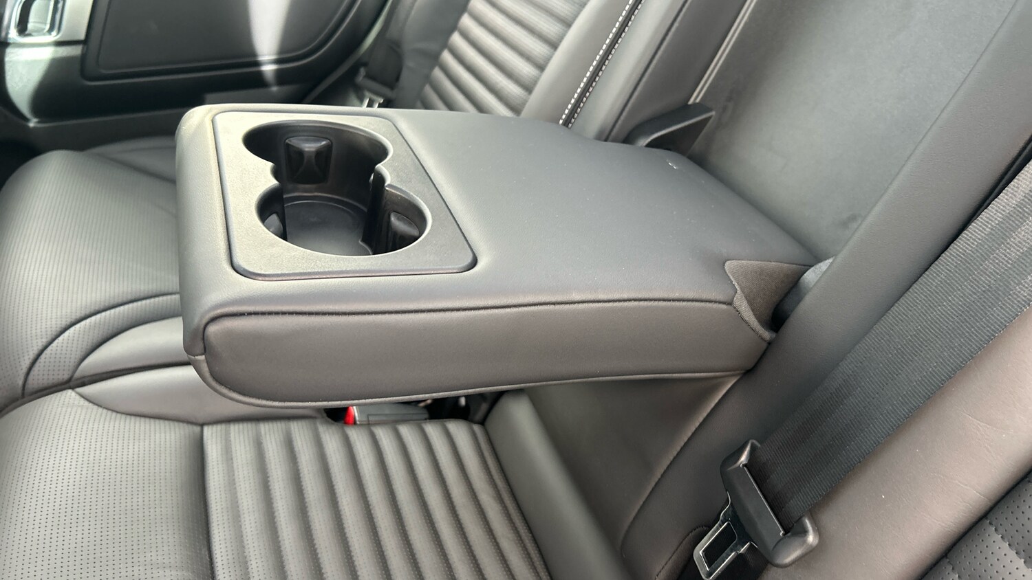 Used Land Rover Discovery 2025 for sale - 76892870: Photo 36