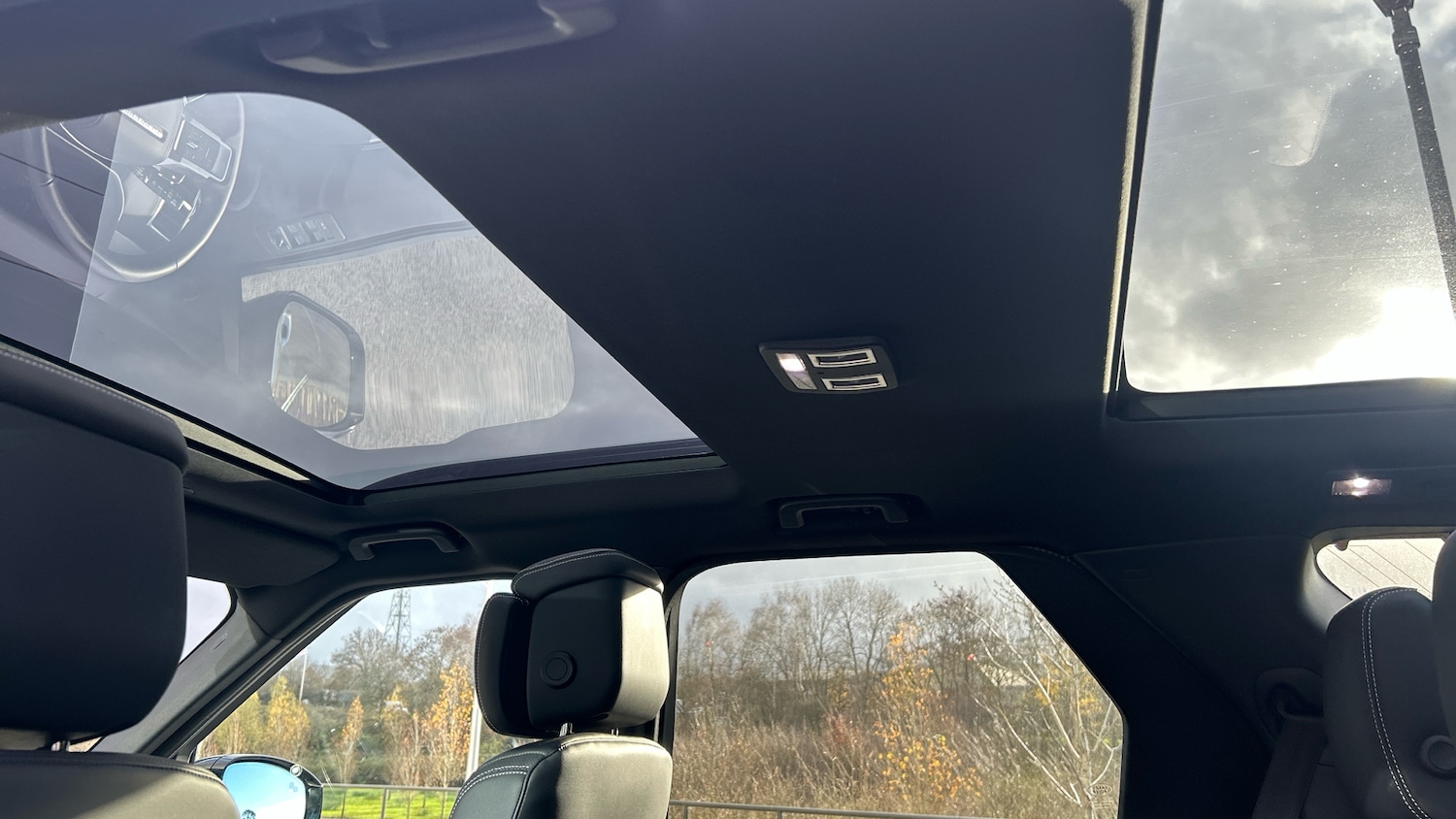 Used Land Rover Discovery 2025 for sale - 76892870: Photo 37