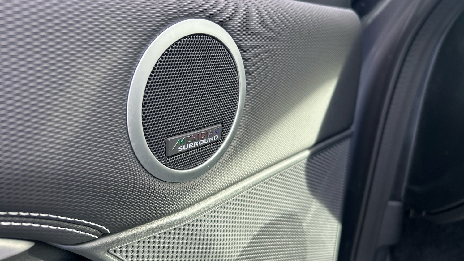 Used Land Rover Discovery 2025 for sale - 76892870: Photo 38