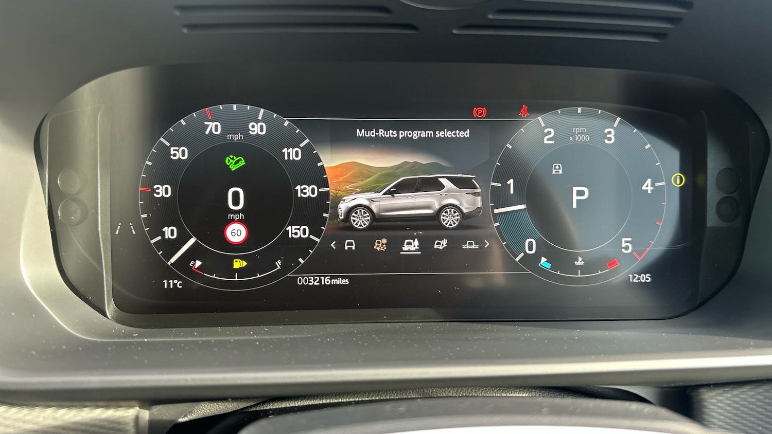 Used Land Rover Discovery 2025 for sale - 76892870: Photo 64