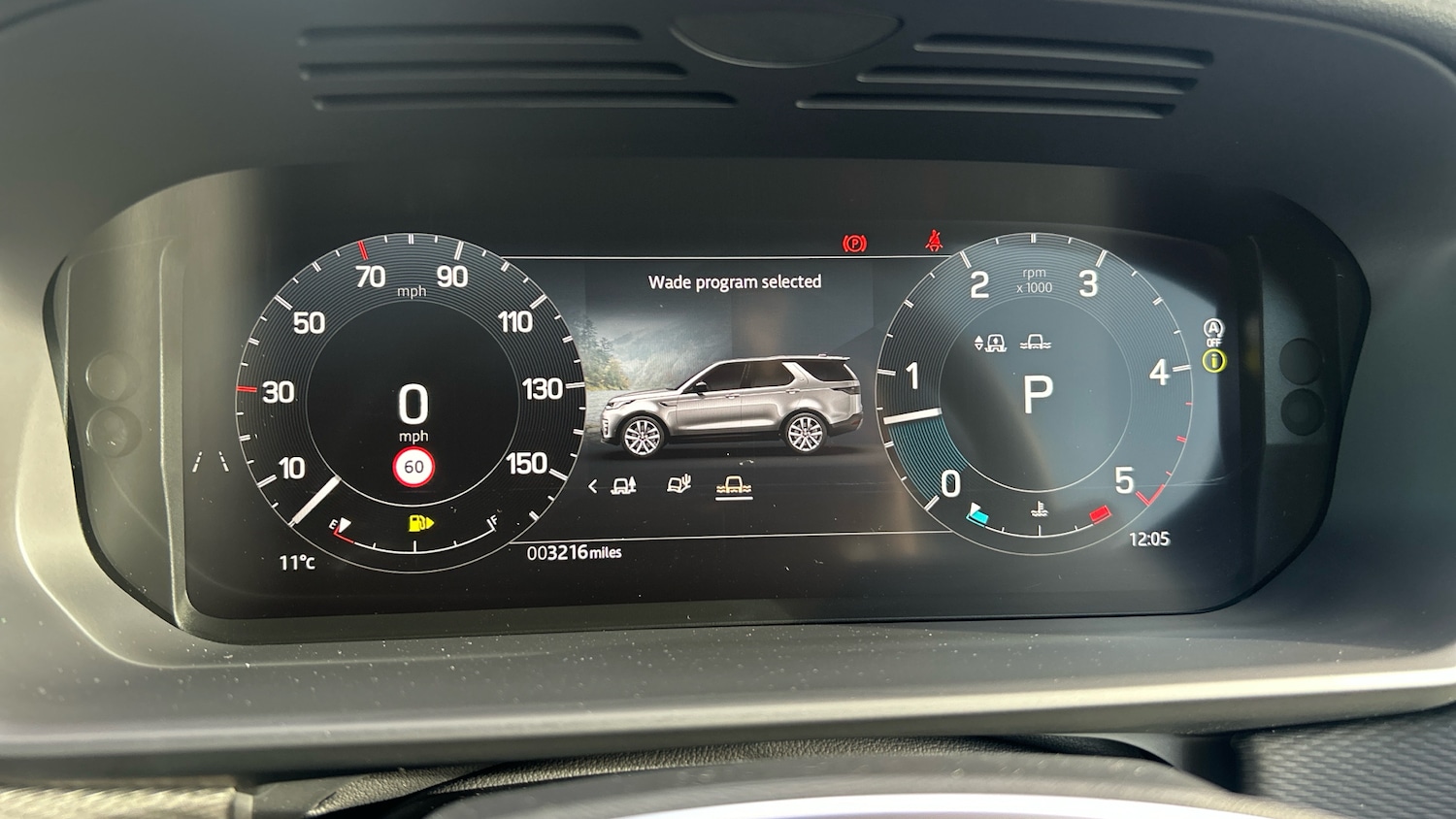 Used Land Rover Discovery 2025 for sale - 76892870: Photo 66