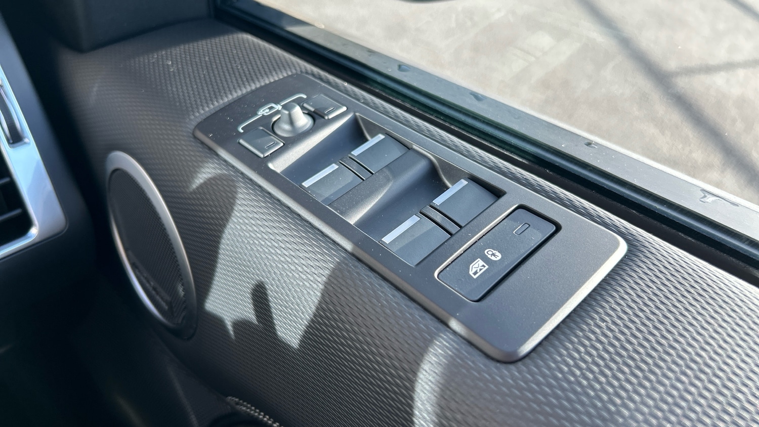 Used Land Rover Discovery 2025 for sale - 76892870: Photo 80