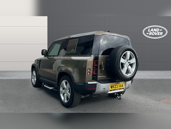 Used Land Rover Defender 2023 for sale - 78092568: Photo