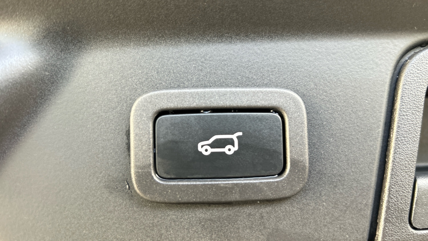 Used Land Rover Range Rover Velar 2022 for sale - 76904873: Photo 37