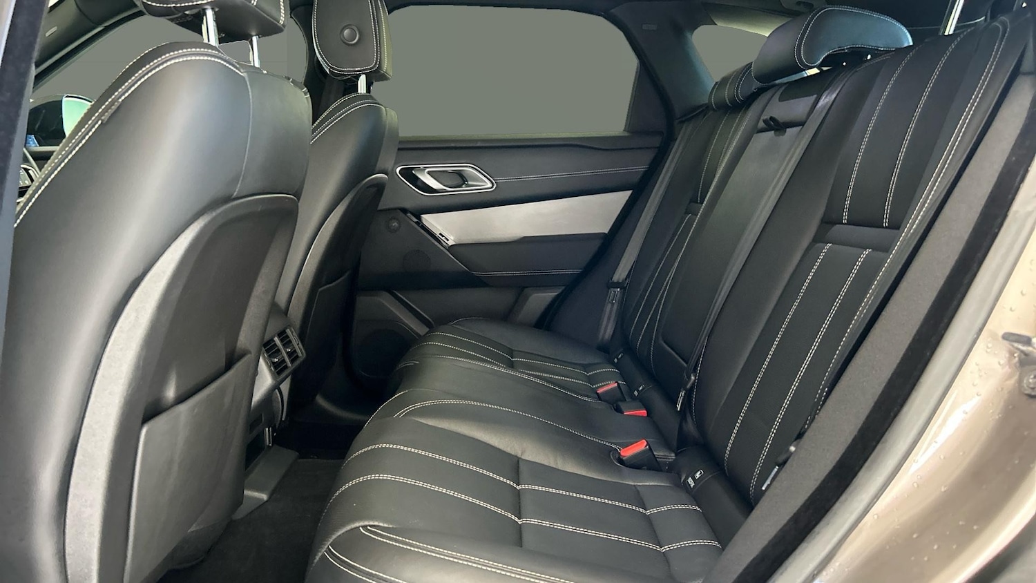 Used Land Rover Range Rover Velar 2022 for sale - 76904873: Photo 4