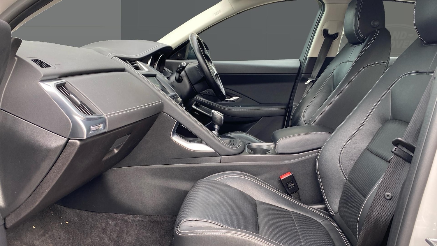 Used Jaguar E-Pace 2020 for sale - 77812844: Photo 3