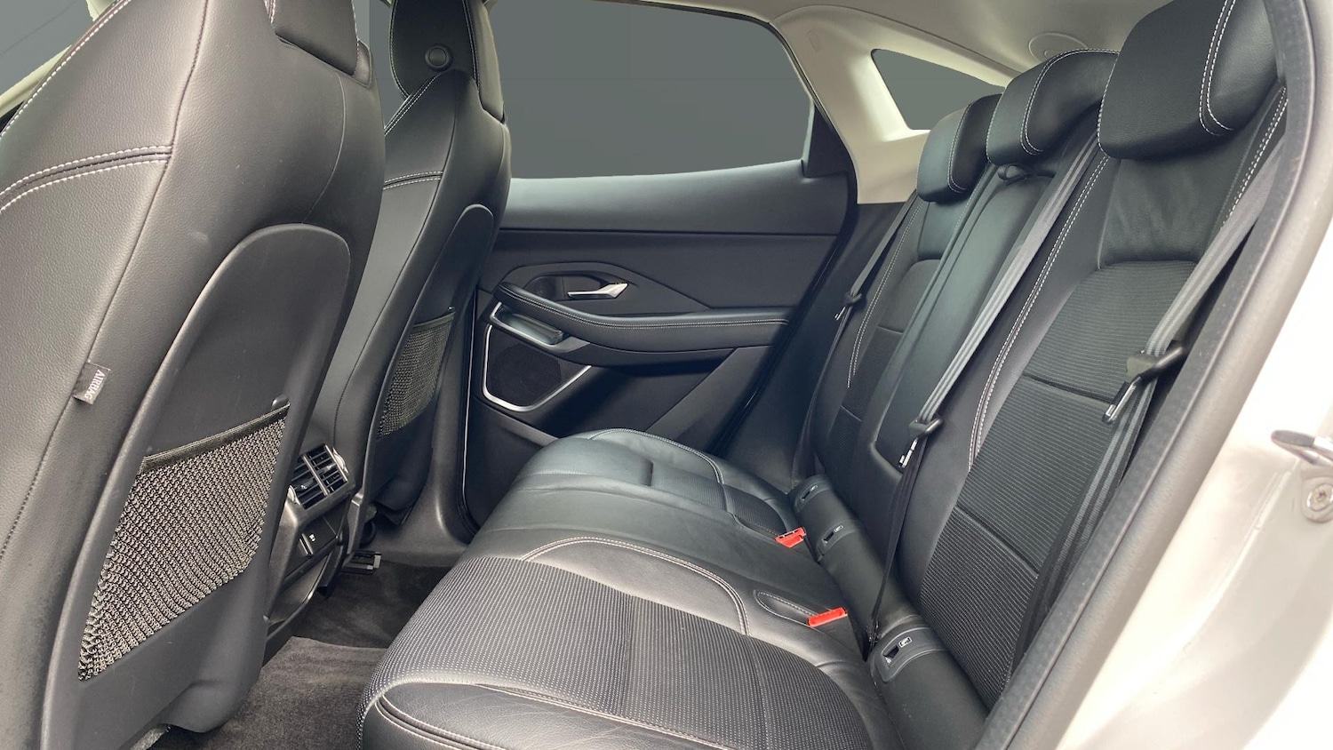 Used Jaguar E-Pace 2020 for sale - 77812844: Photo 4