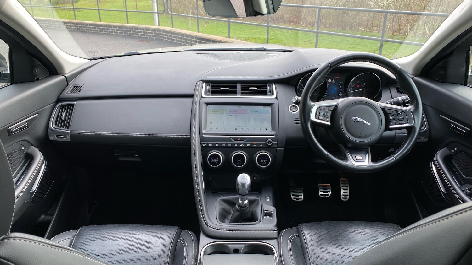 Used Jaguar E-Pace 2020 for sale - 77812844: Photo 9