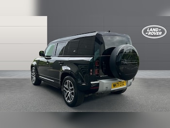 Used Land Rover Defender 2022 for sale - 78408756: Photo