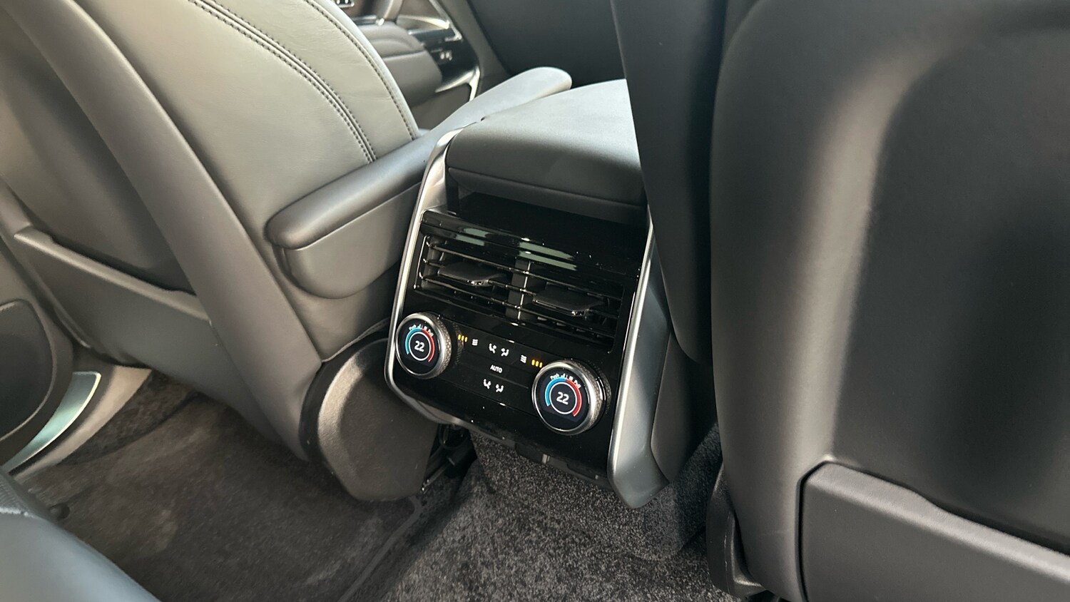 Used Land Rover Range Rover 2025 for sale - 78152909: Photo 18