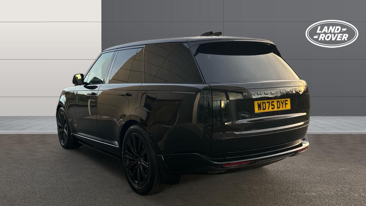 Used Land Rover Range Rover 2025 for sale - 78152909: Photo 2