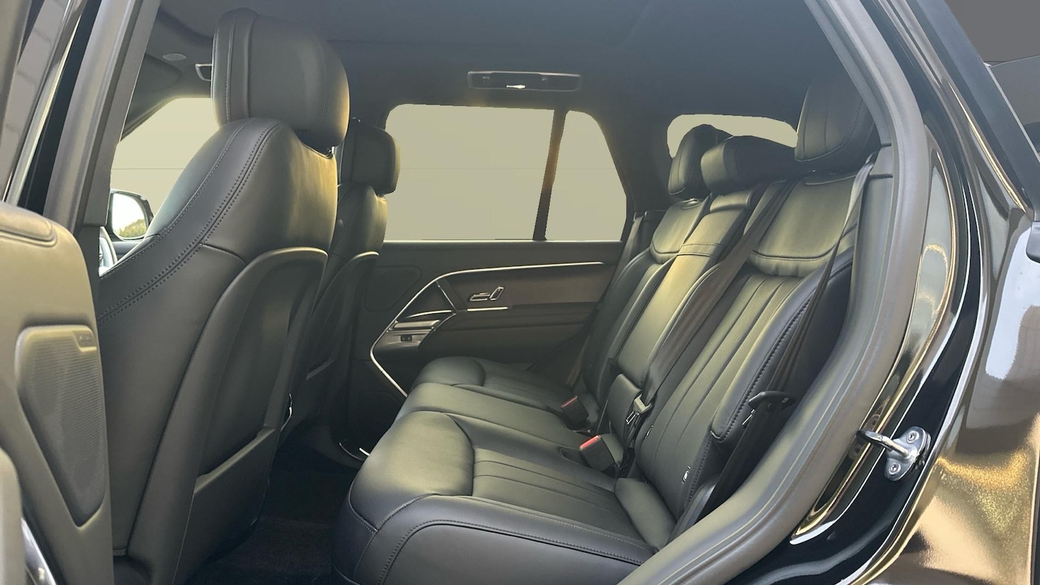 Used Land Rover Range Rover 2025 for sale - 78152909: Photo 4