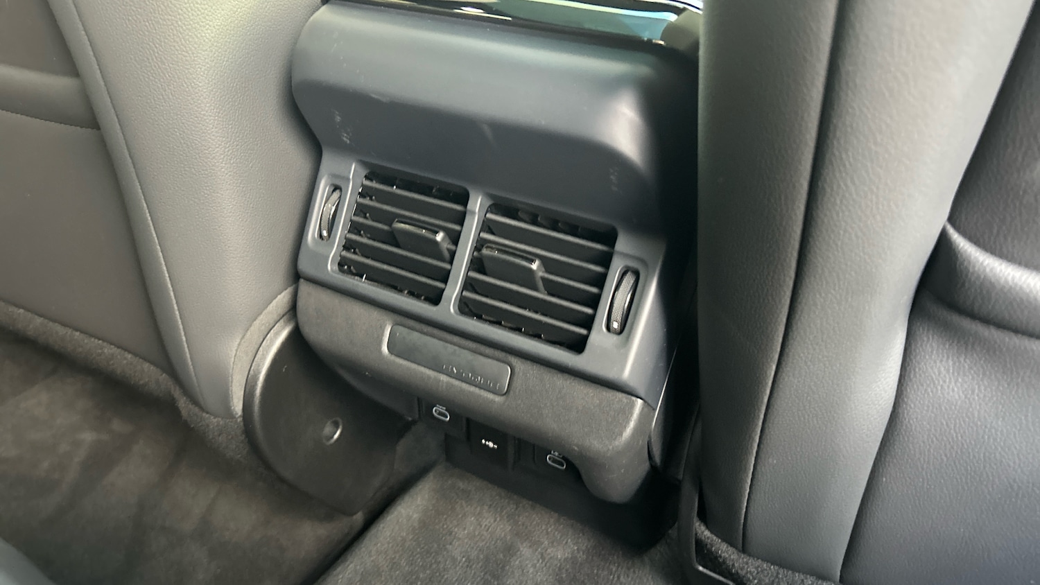 Used Land Rover Range Rover Evoque 2025 for sale - 76882305: Photo 18