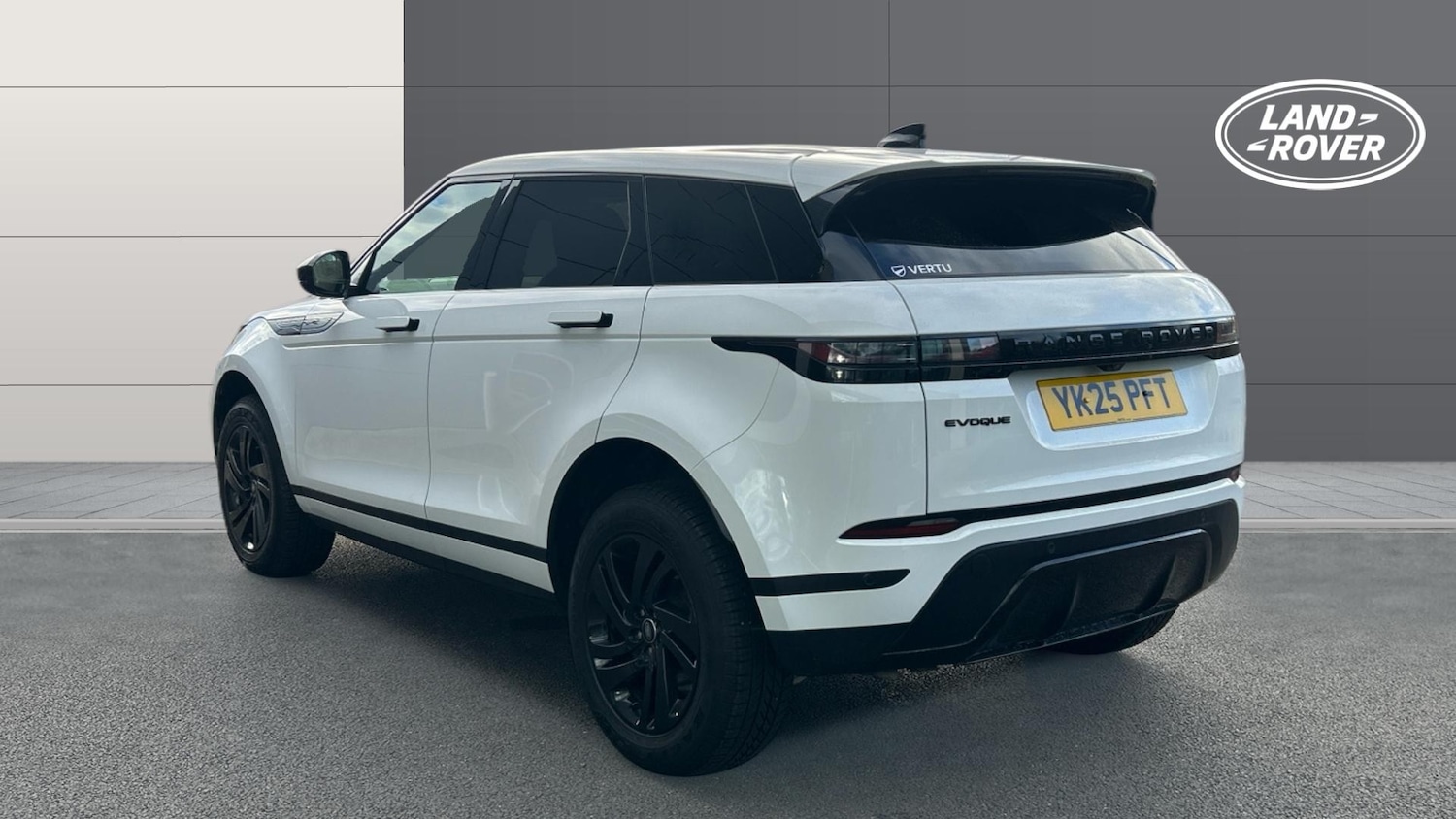 Used Land Rover Range Rover Evoque 2025 for sale - 76882305: Photo 2