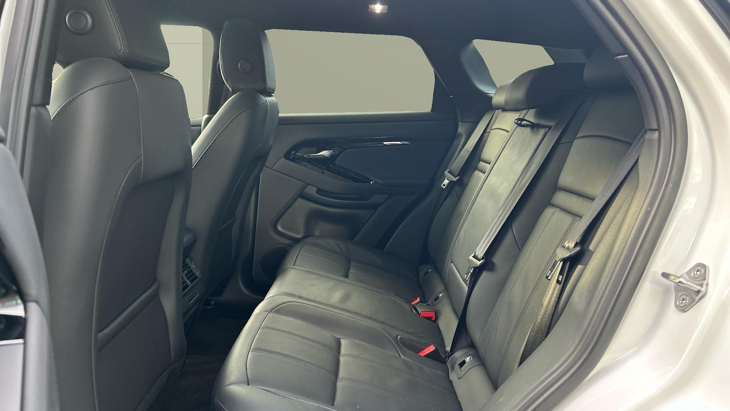 Used Land Rover Range Rover Evoque 2025 for sale - 76882305: Photo 4