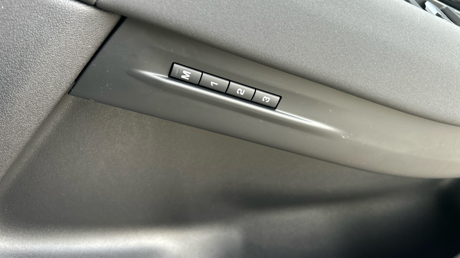 Used Land Rover Range Rover Evoque 2025 for sale - 76882305: Photo 40