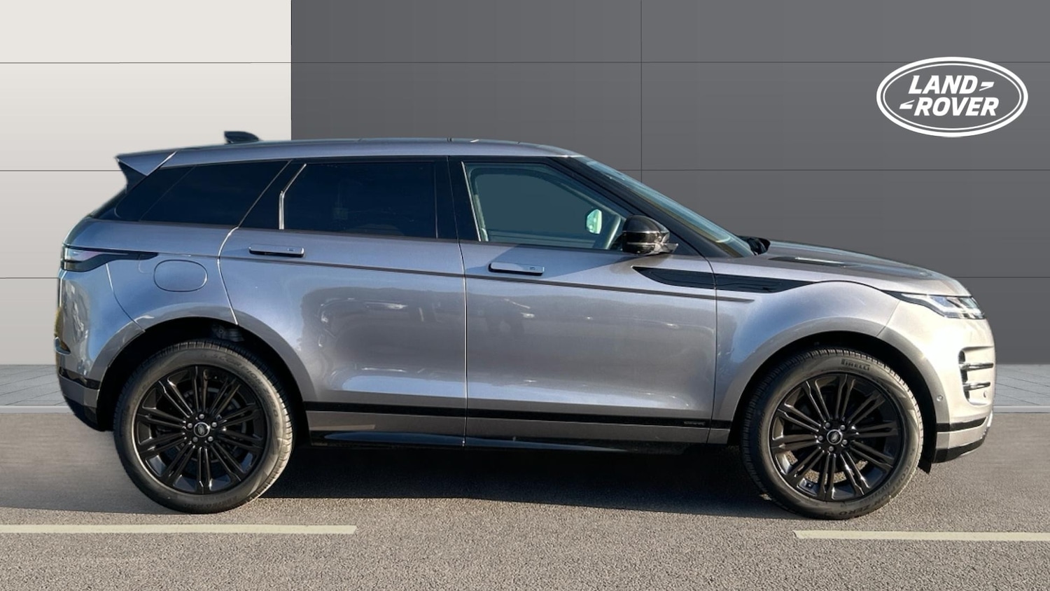 Used Land Rover Range Rover Evoque 2025 for sale - 77639082: Photo 5