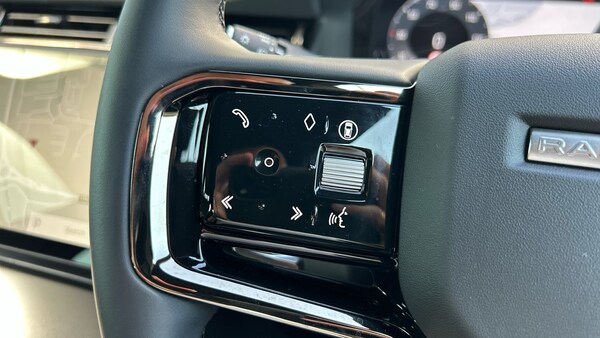 Used Land Rover Range Rover Evoque 2025 for sale - 75649648: Photo 40
