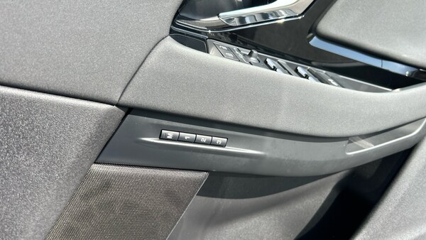 Used Land Rover Range Rover Evoque 2025 for sale - 75649648: Photo 50