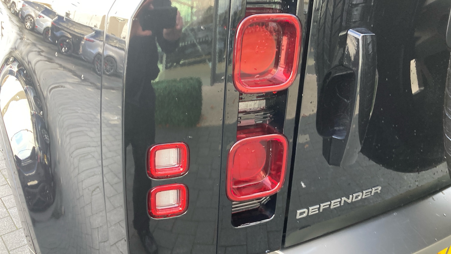 Used Land Rover Defender 2024 for sale - 76565297: Photo 19