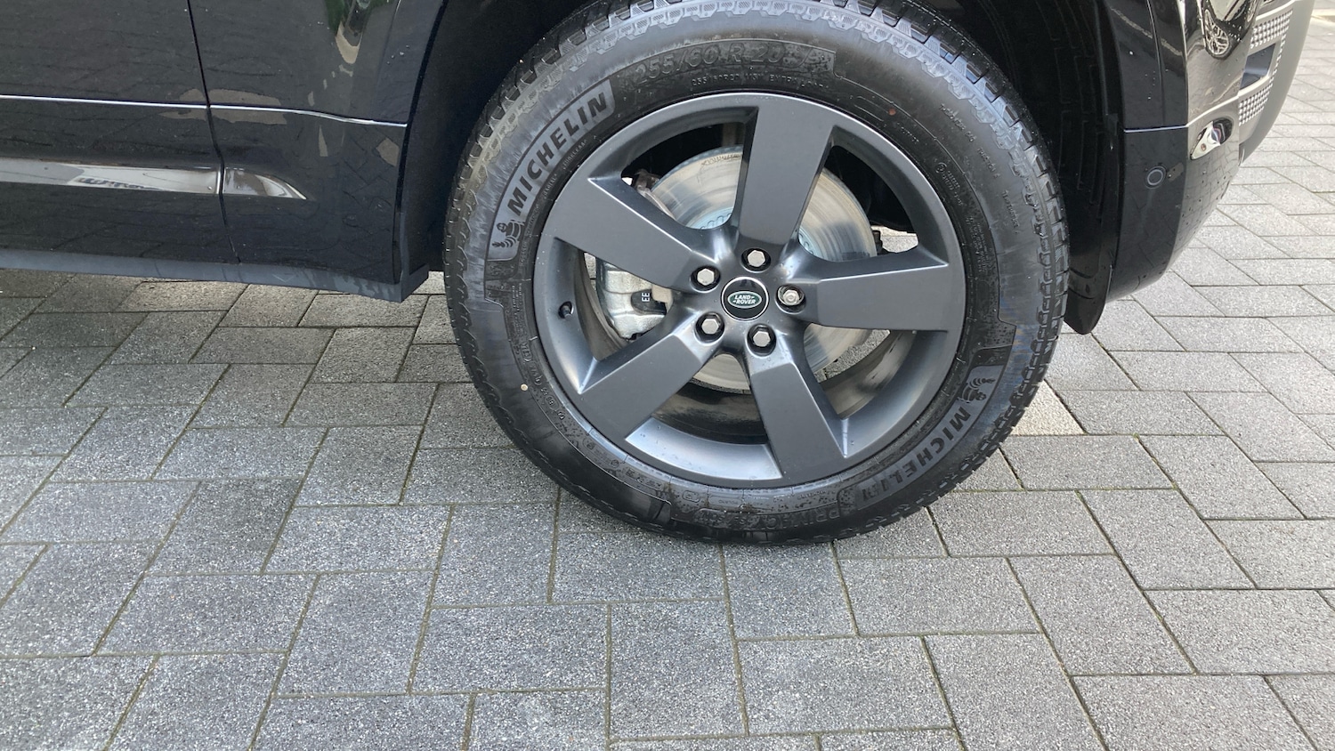 Used Land Rover Defender 2024 for sale - 76565297: Photo 37