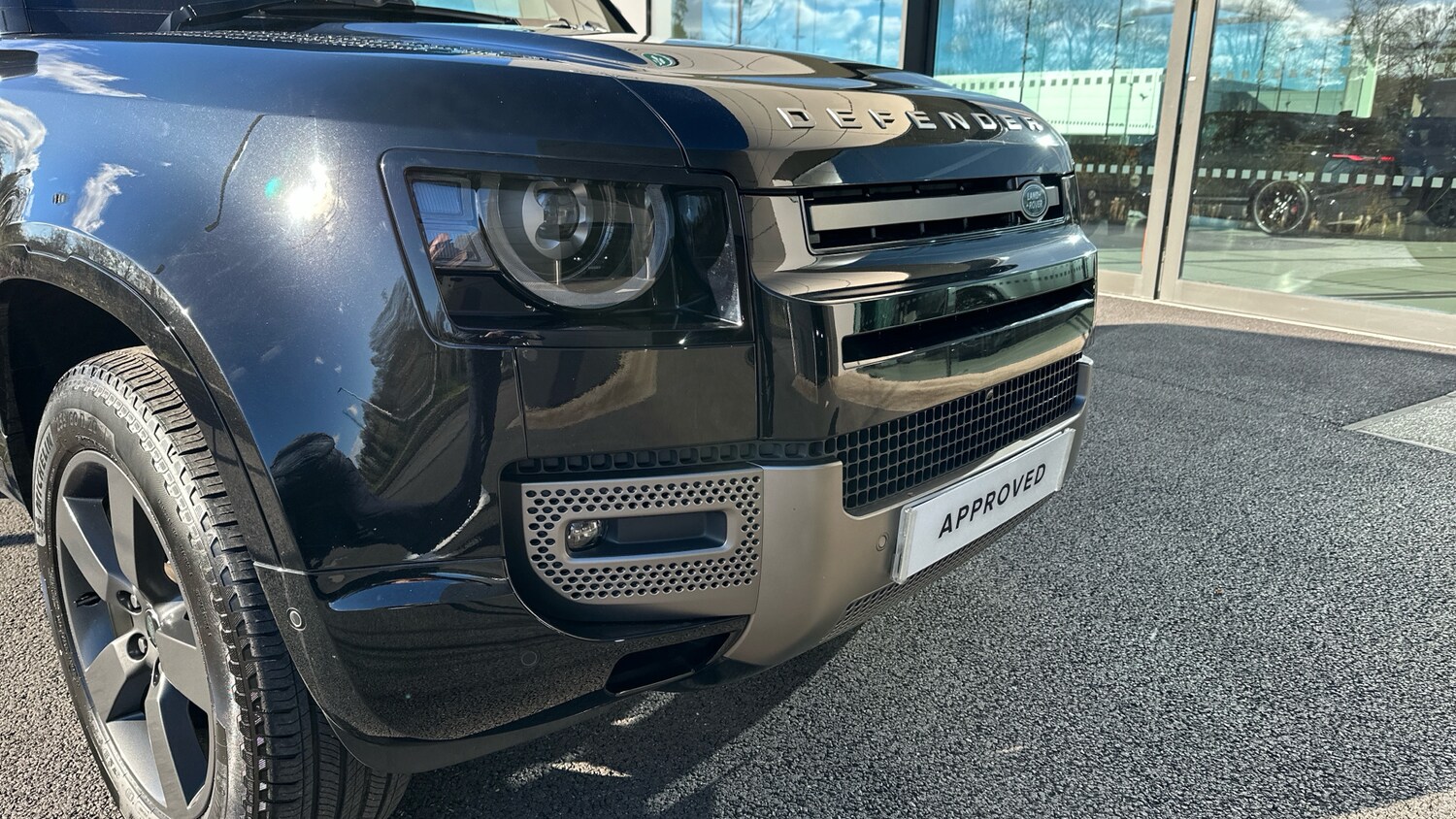 Used Land Rover Defender 2024 for sale - 76565297: Photo 43