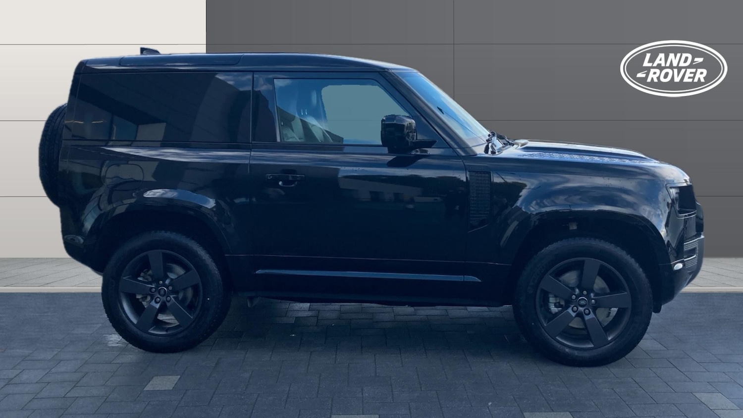 Used Land Rover Defender 2024 for sale - 76565297: Photo 5