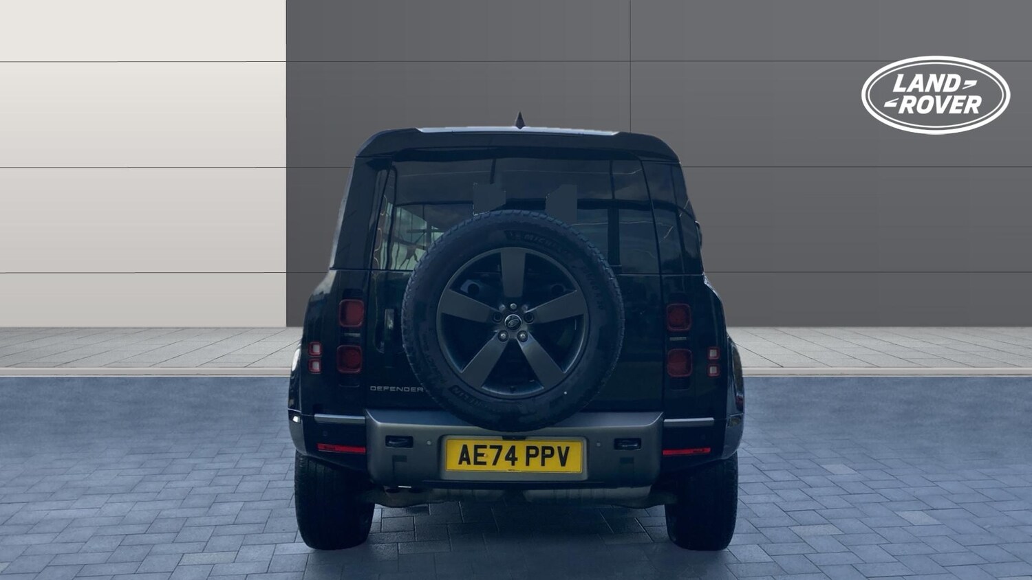 Used Land Rover Defender 2024 for sale - 76565297: Photo 6