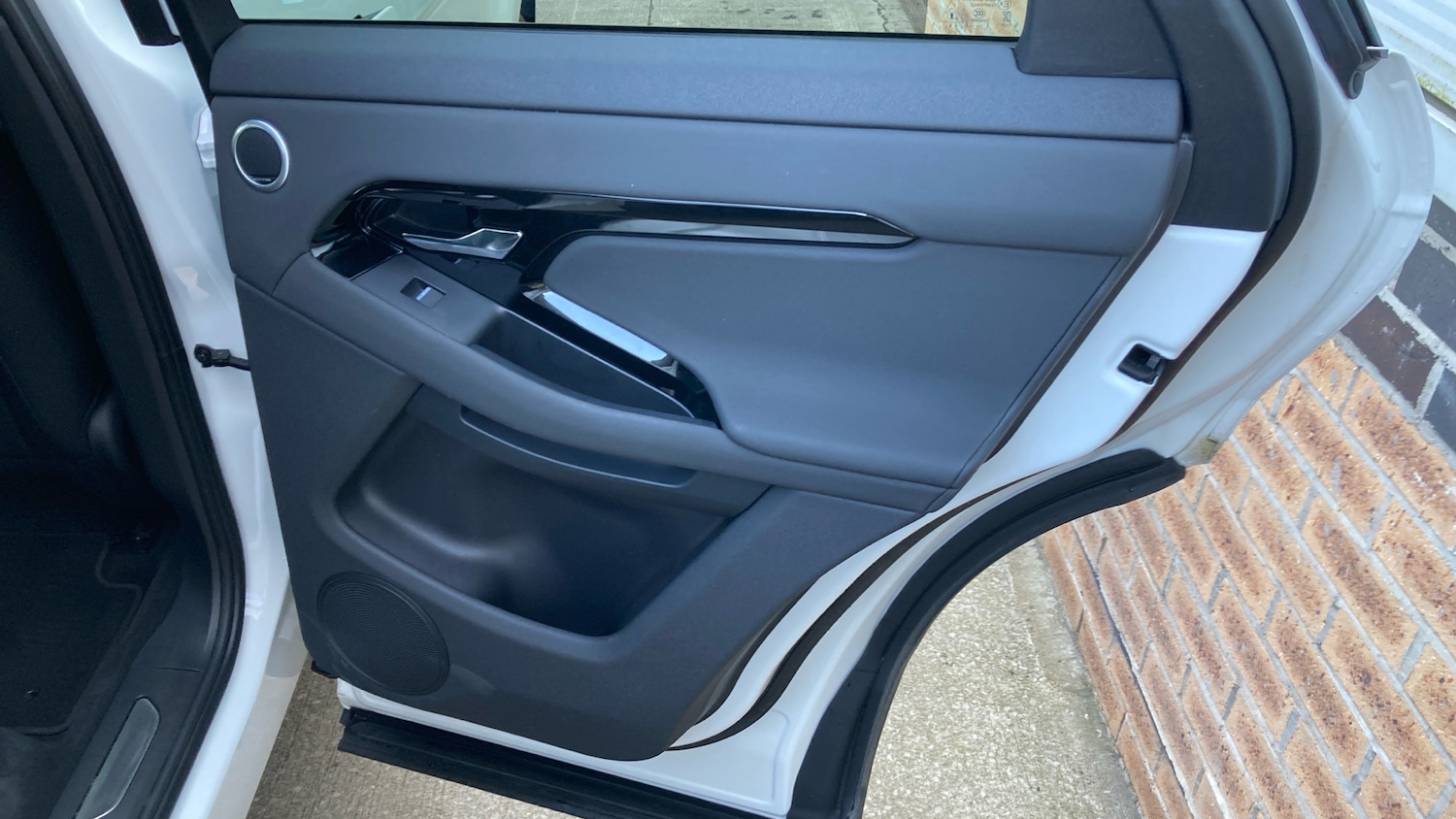 Used Land Rover Range Rover Evoque 2025 for sale - 77323792: Photo 22