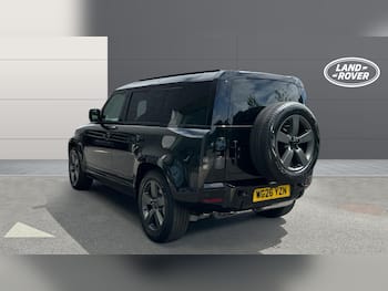 Used Land Rover Defender 2026 for sale - 79758846: Photo