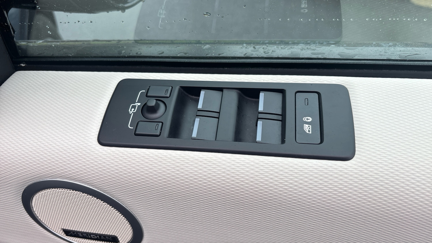 Used Land Rover Discovery 2024 for sale - 77450289: Photo 26