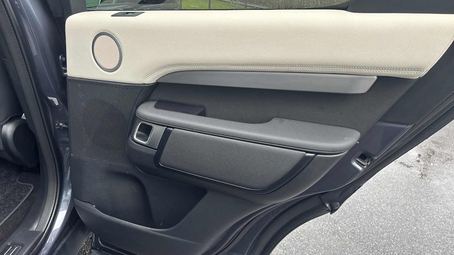 Used Land Rover Discovery 2024 for sale - 77450289: Photo 33