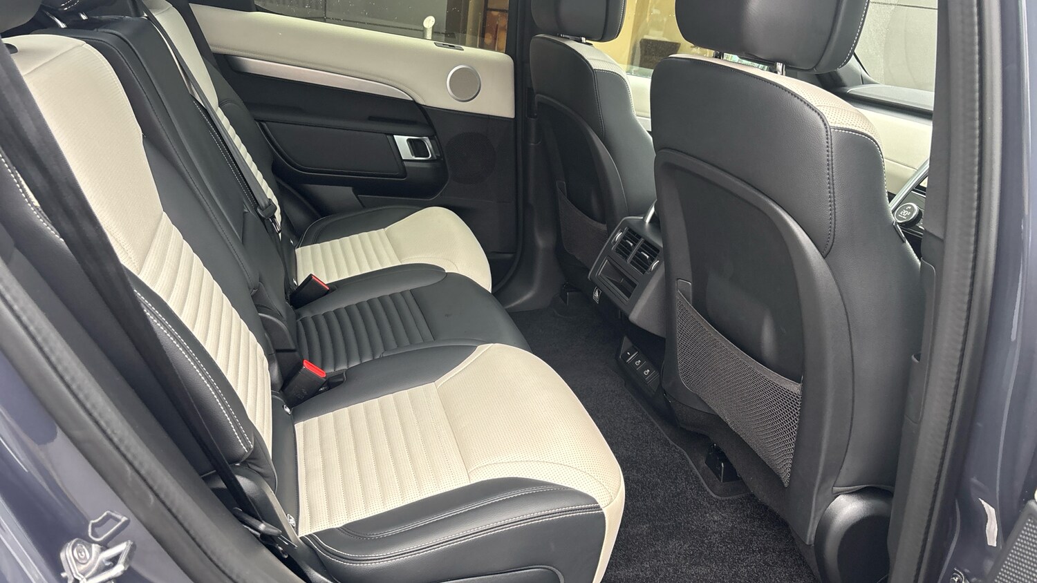 Used Land Rover Discovery 2024 for sale - 77450289: Photo 34