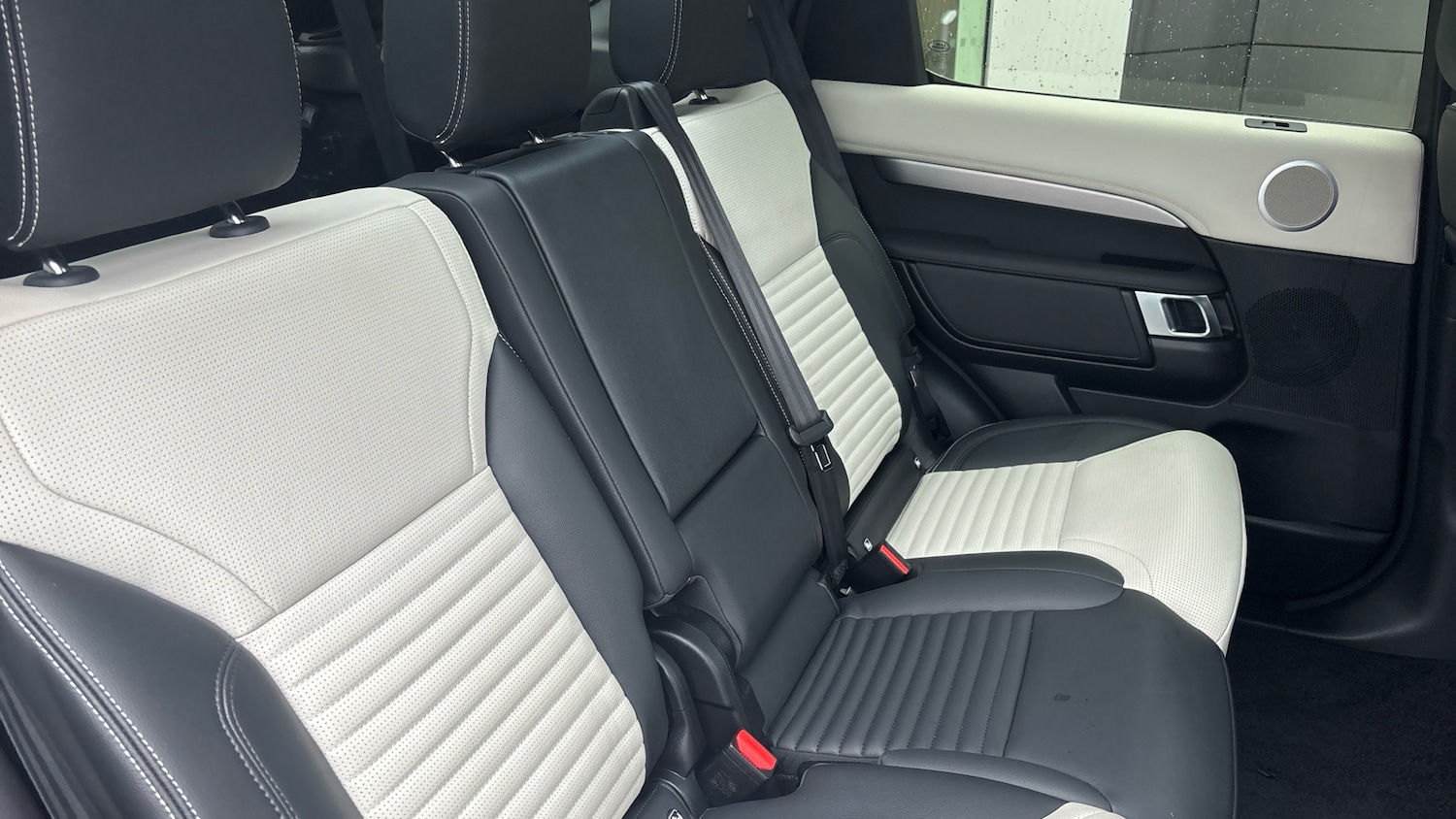 Used Land Rover Discovery 2024 for sale - 77450289: Photo 35