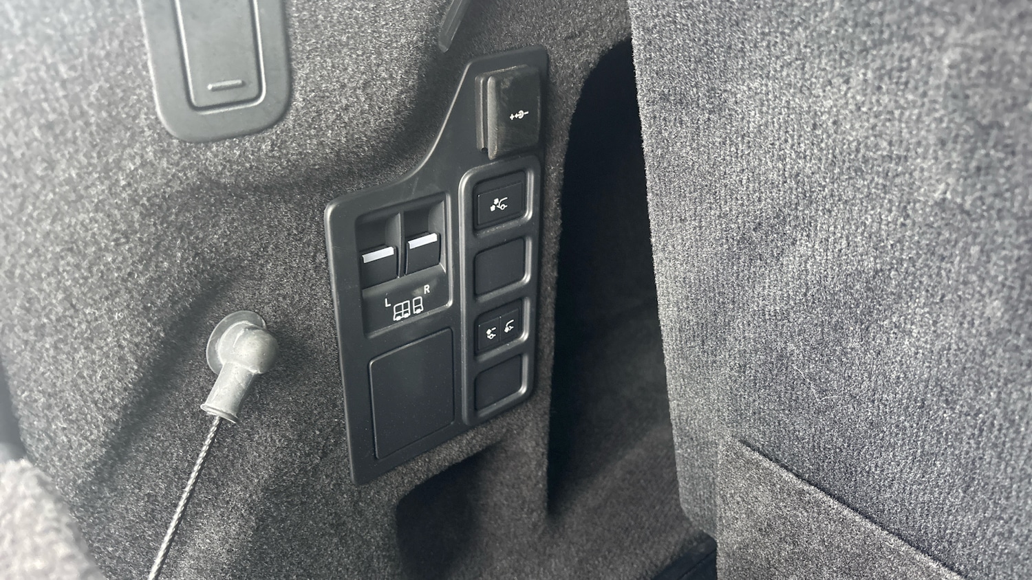 Used Land Rover Discovery 2024 for sale - 77450289: Photo 44