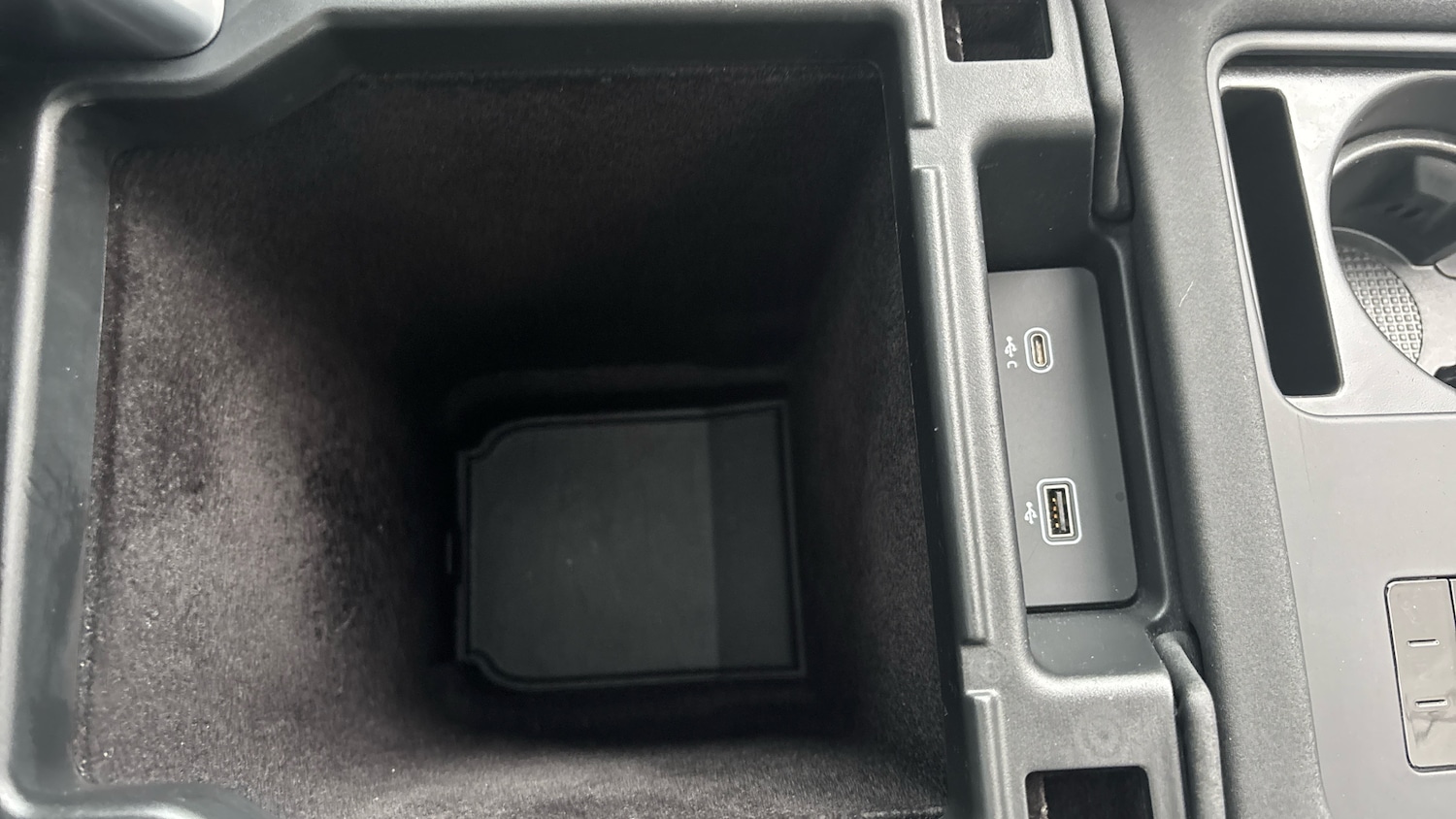 Used Land Rover Discovery 2024 for sale - 77450289: Photo 49