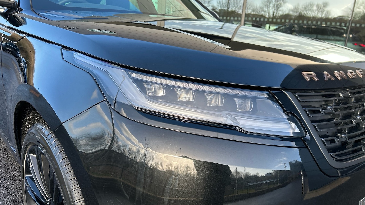 Used Land Rover Range Rover Velar 2025 for sale - 76862236: Photo 17