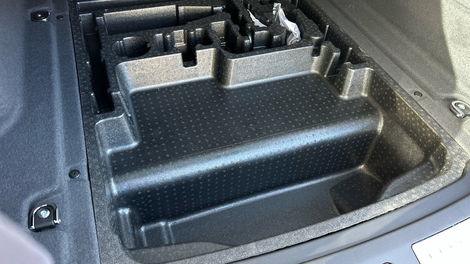 Used Land Rover Range Rover Velar 2025 for sale - 76862236: Photo 37