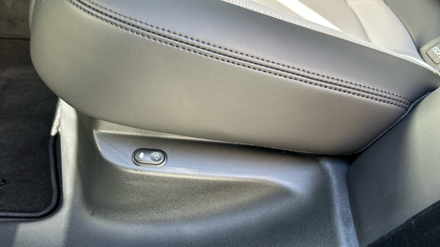 Used Land Rover Range Rover Velar 2025 for sale - 76862236: Photo 40