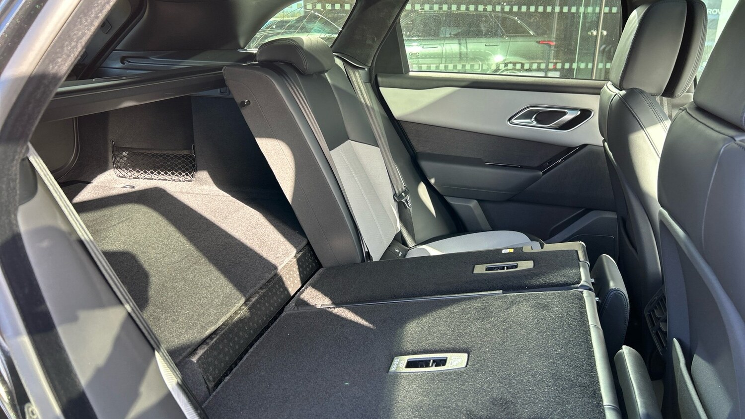 Used Land Rover Range Rover Velar 2025 for sale - 76862236: Photo 47