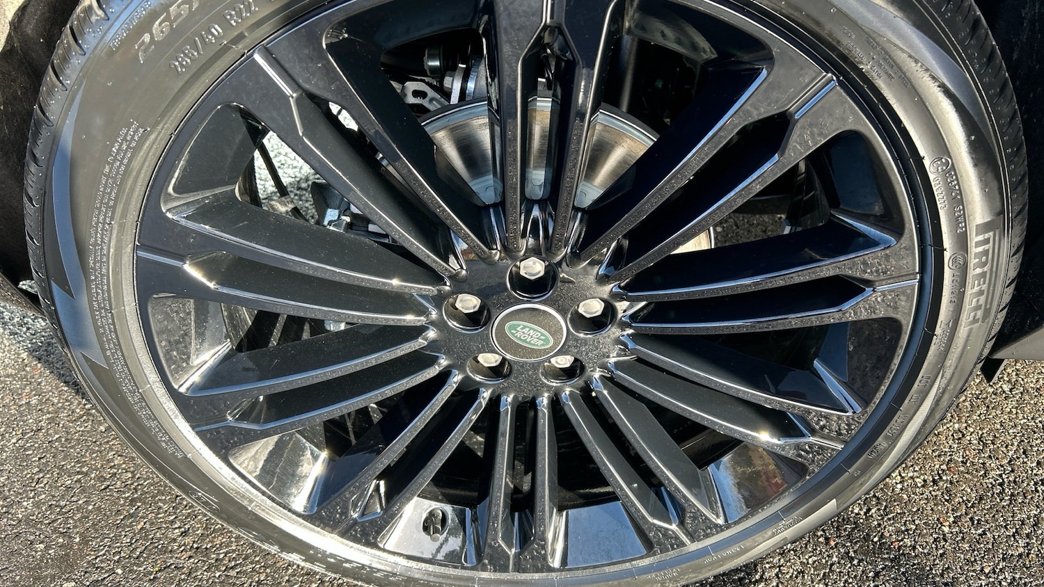 Used Land Rover Range Rover Velar 2025 for sale - 76862236: Photo 50