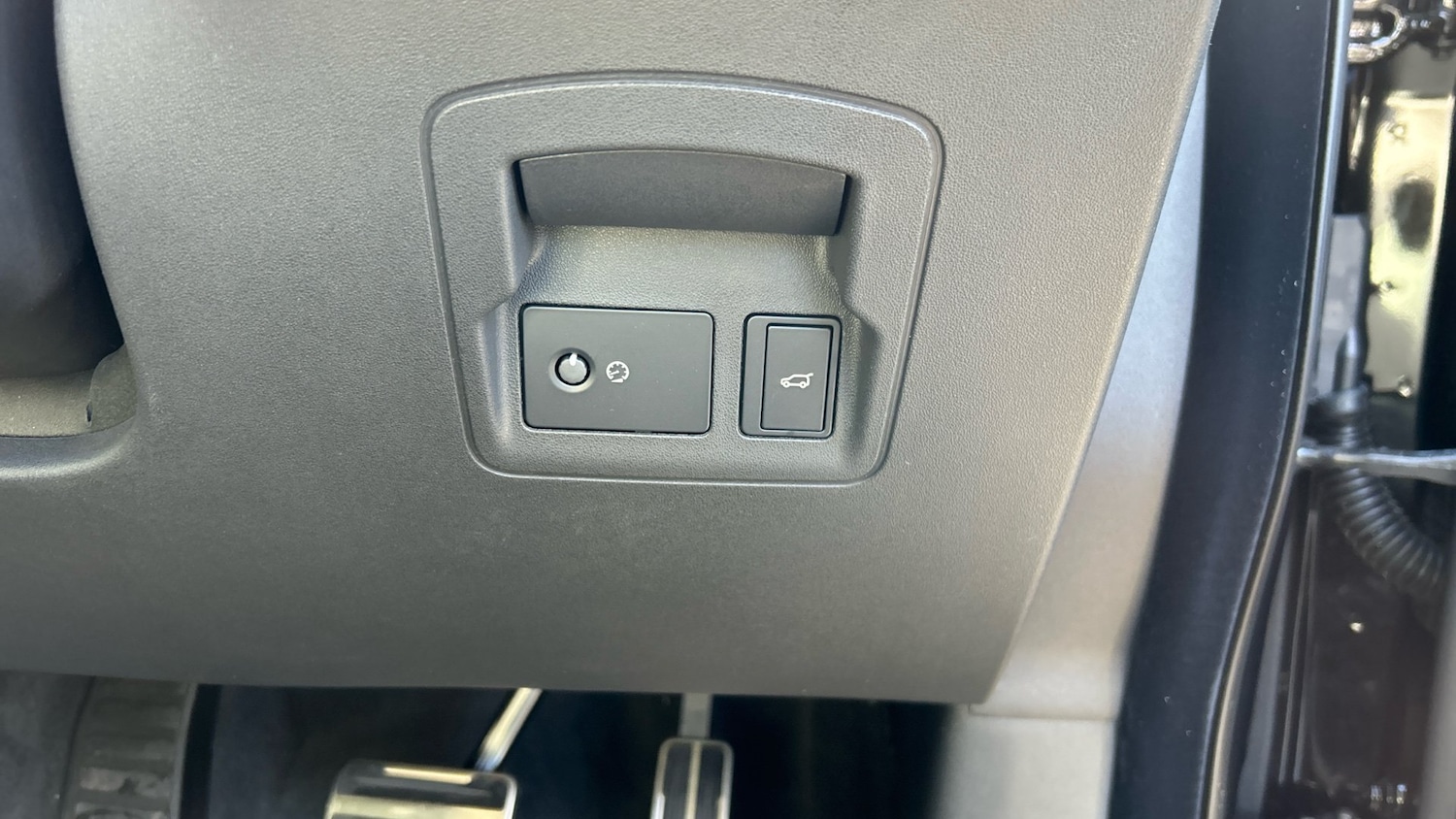 Used Land Rover Range Rover Velar 2025 for sale - 76862236: Photo 56